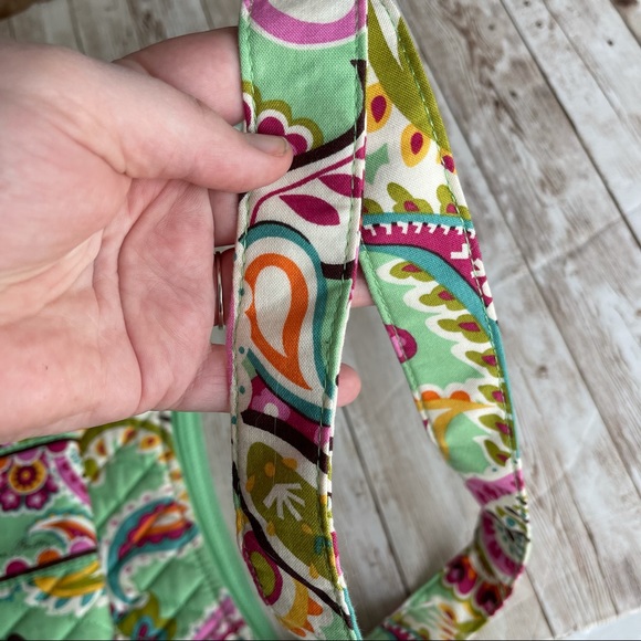 VERA BRADLEY TUTTI FRUITY DAISY GREEN PURSE BAG - Picture 8 of 8